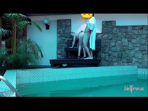 ❤️ Bos menjemput pembantu rumah ke kolam, tetapi tidak dapat menahan panas ️❌ Lucah di lucah ms.zoomporno.ru ☑
